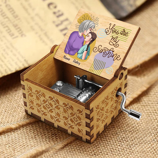To My Granddaughter - Personalized Mother's Day Grandma Hand Crank Music Box