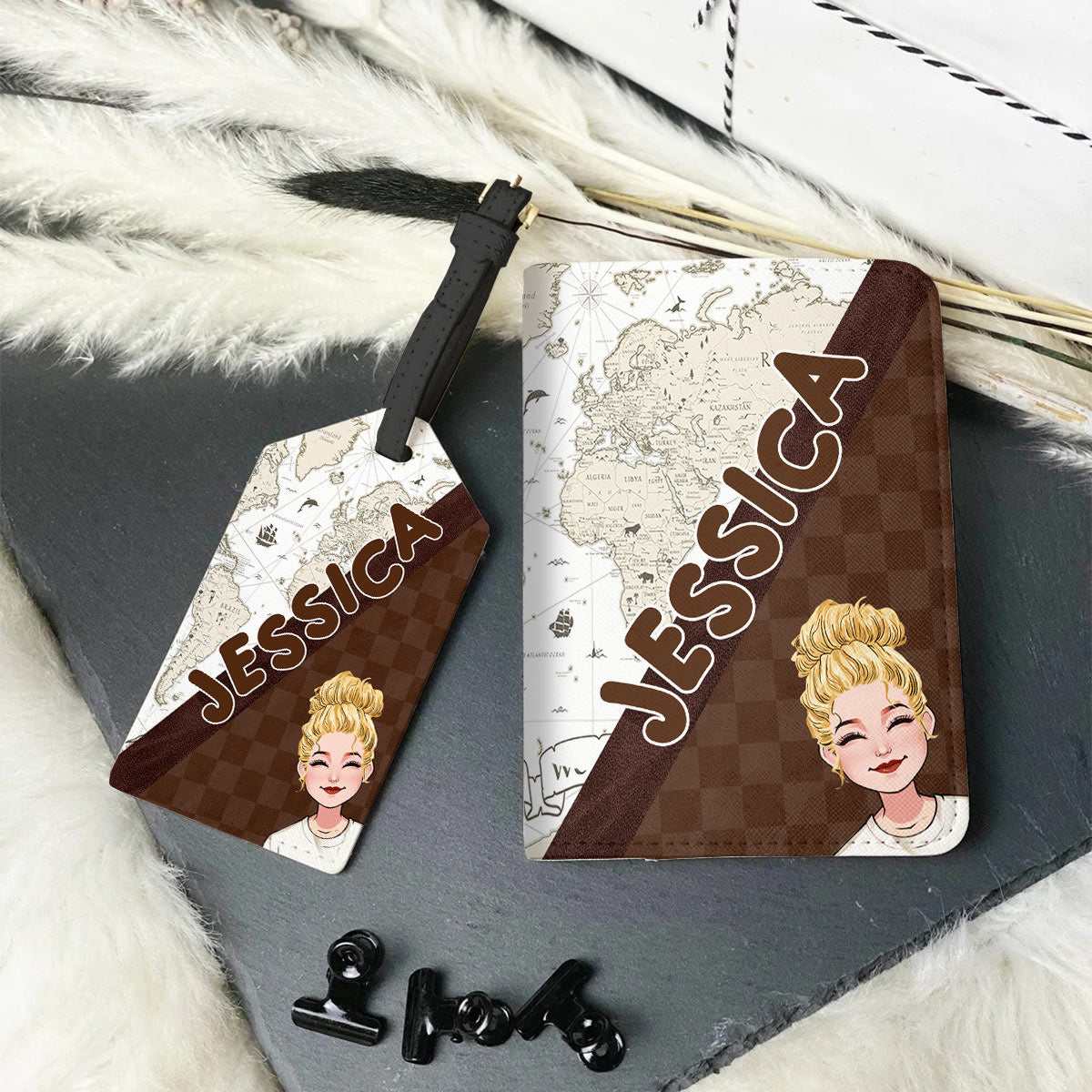 Das Abenteuer ruft – Personalisierter Reisegepäckanhänger und Passhalter aus Leder