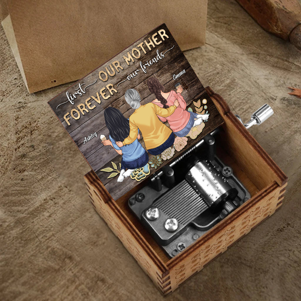Erst meine Mutter, für immer meine Freundin – Personalisierte Spieluhr mit Handkurbel für die Mutter