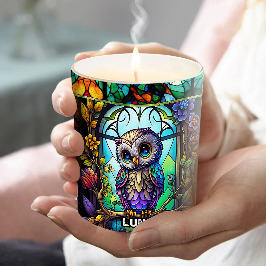 Bunte Eule – Personalisierte Eulenkerze mit Holzdeckel