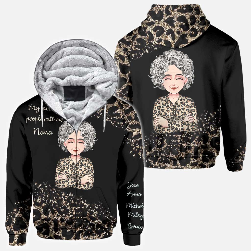 Meine Lieblingsmenschen – Personalisiertes Muttertags-T-Shirt und Hoodie mit dem Aufdruck „Oma“.