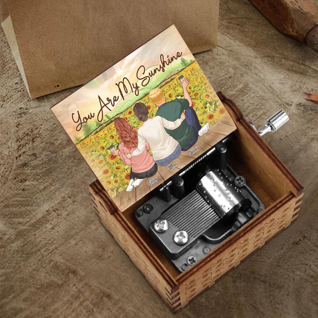 Mama, du bist mein Sonnenschein – Geschenk für Mama, Enkelin, Oma, Freundin, Enkel, Sohn, Tochter – Personalisierte Spieluhr mit Handkurbel