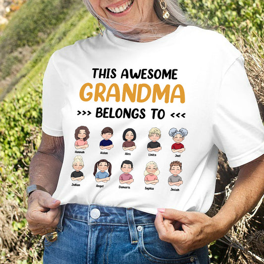 Dieses tolle Opa-Oma-Geschenk gehört zu ihm – personalisiertes Muttertags-T-Shirt und Hoodie für Oma