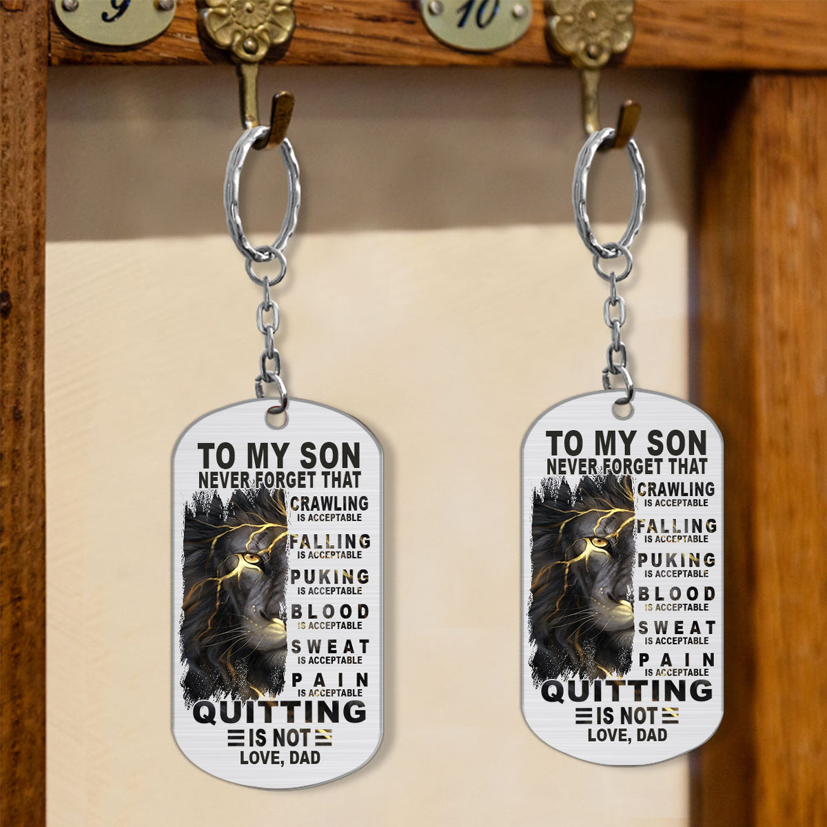 An meinen Sohn: Krabbeln ist okay – Personalisierter Schlüsselanhänger aus Edelstahl für Väter