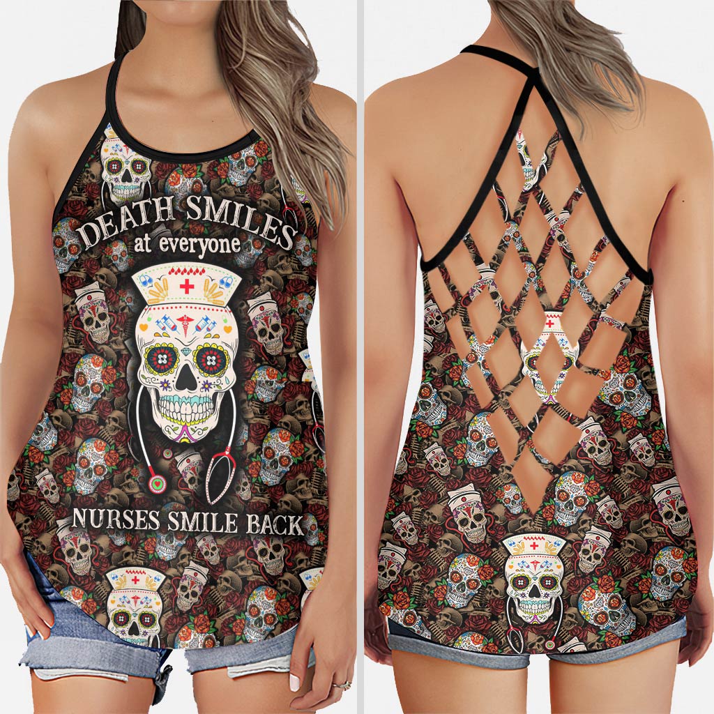 Tanktop mit Krankenschwesternlächeln