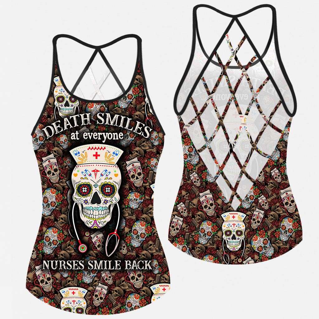 Tanktop mit Krankenschwesternlächeln