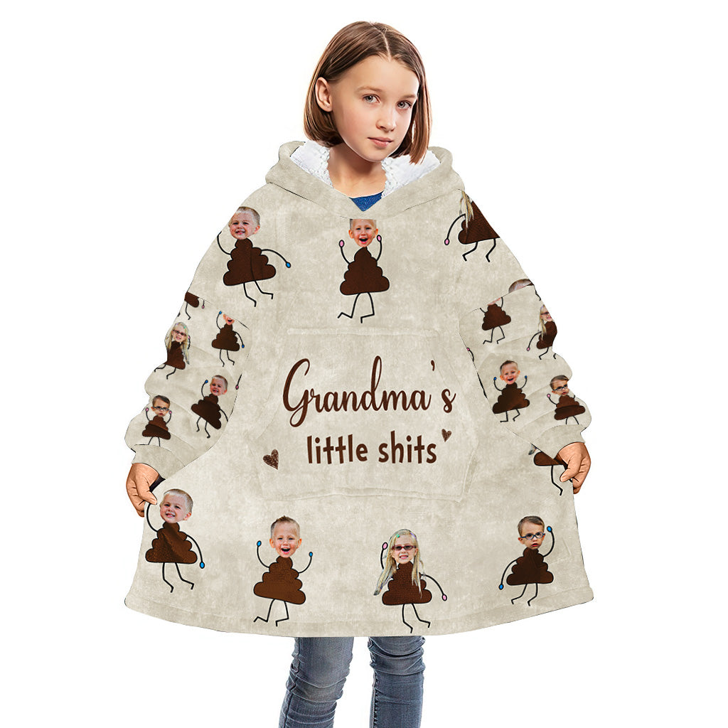 Grandma's Little Cuties - Gift for grandma, mom, dad, grandpa - Personalized Blanket Hoodie