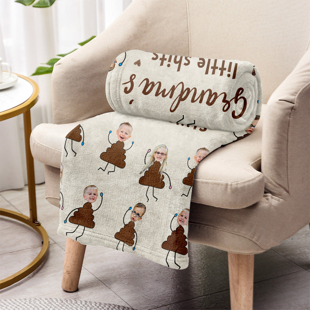 Omas kleine Lieblinge – Geschenk für Oma, Mama, Papa, Opa – Personalisierte Decke