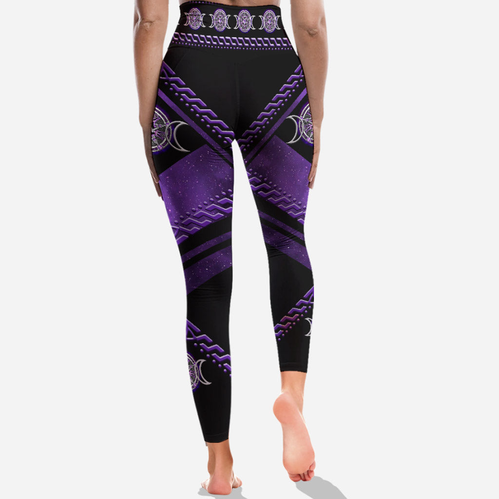 Purpurne Dreifachmondhexe