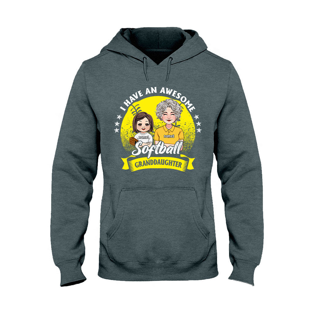 Tolle Softball-Enkelin – personalisiertes Softball-T-Shirt und Hoodie
