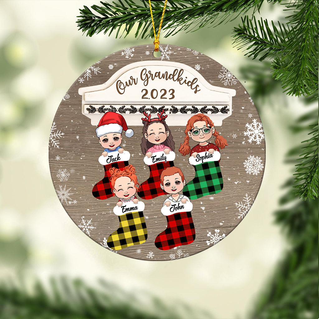 Unsere Enkelkinder 2023 – Personalisierter Oma-Weihnachtsbaumschmuck