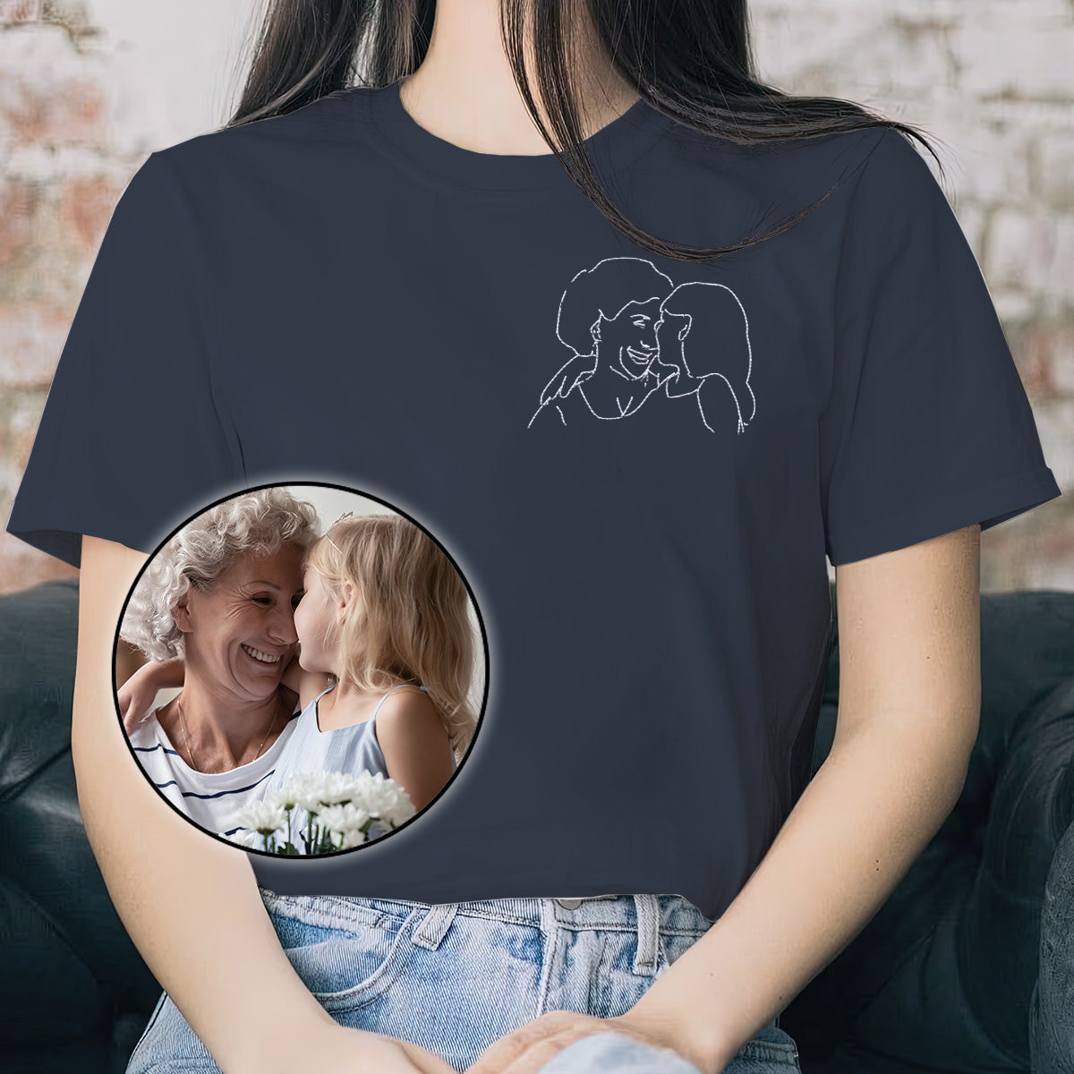 Individuelle Linienzeichnung – Personalisiertes, besticktes T-Shirt für Oma