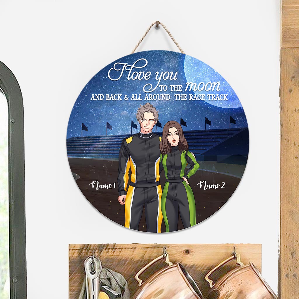 Du und ich, wir schaffen das – Personalisiertes Rennsport-Rundschild aus Holz