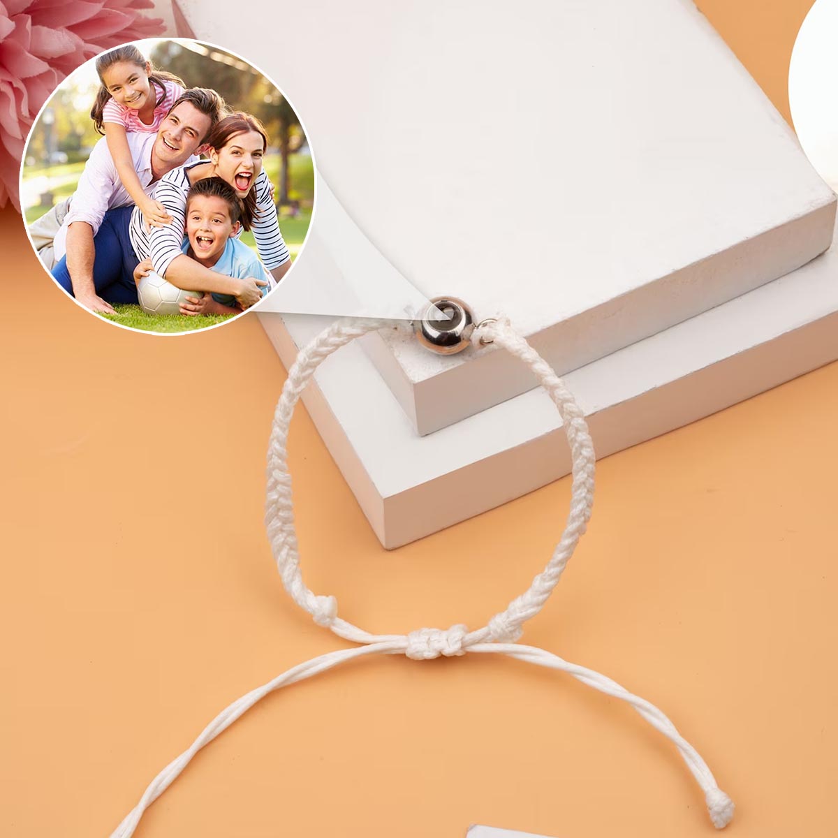 Ich liebe meine Familie – Personalisiertes Armband mit Familienprojektion