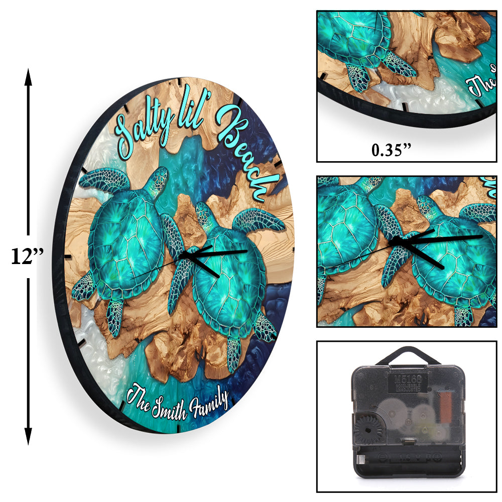 Salty Lil' Beach - Personalisierte Schildkröten-Wanduhr