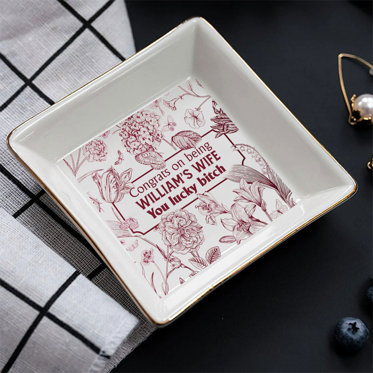 Herzlichen Glückwunsch, dass du meine Freundin/Ehefrau bist! Du hast Glück! – Geschenk für Ehefrau/Freundin – Personalisierte Schmuckschale