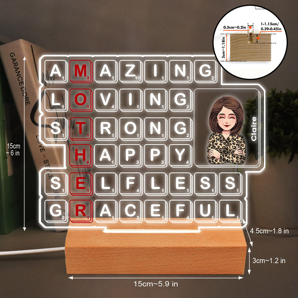Scrabble-Spielstein „Mama“ – Personalisierte, mutterförmige Plakette mit Leuchtfuß zum Muttertag