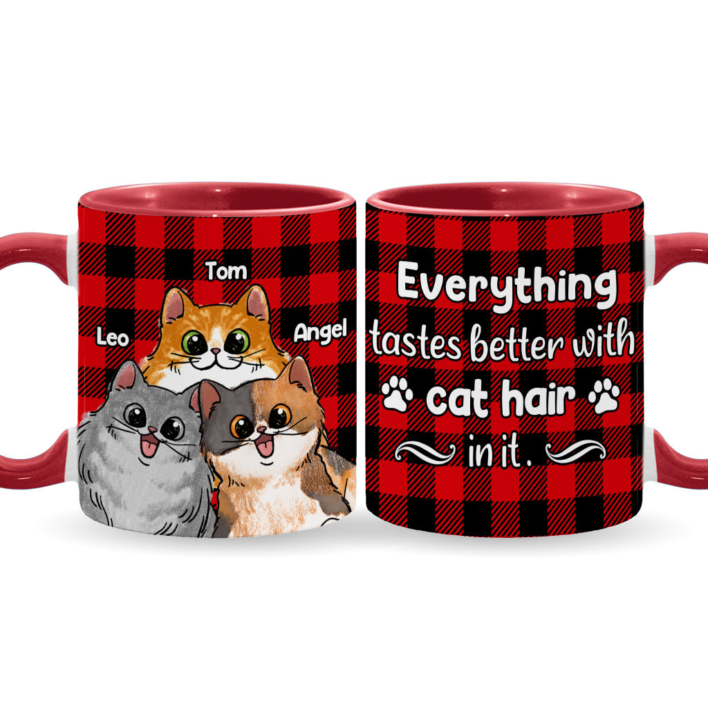 Alles schmeckt besser mit Katzen- und Hundehaaren drin – personalisierte Tasse mit Katzenmotiv