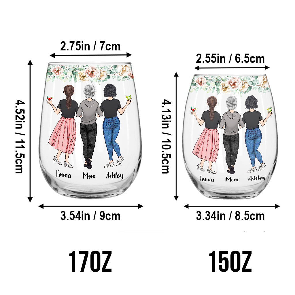 Wie die Mutter, so die Tochter – Personalisiertes Weinglas zum Muttertag mit dem Aufdruck „Mother All Over“.