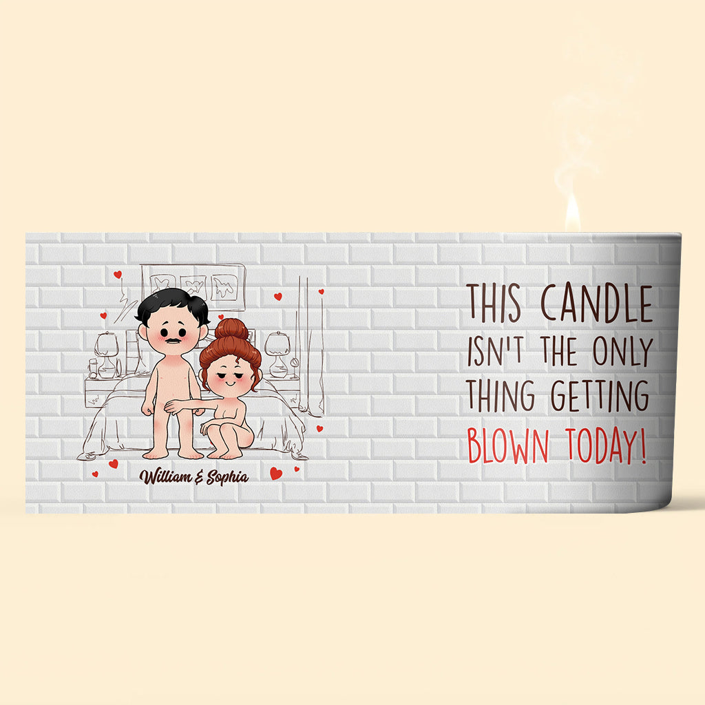 Heute wird geblasen – Personalisierte Paarkerze mit Holzdeckel