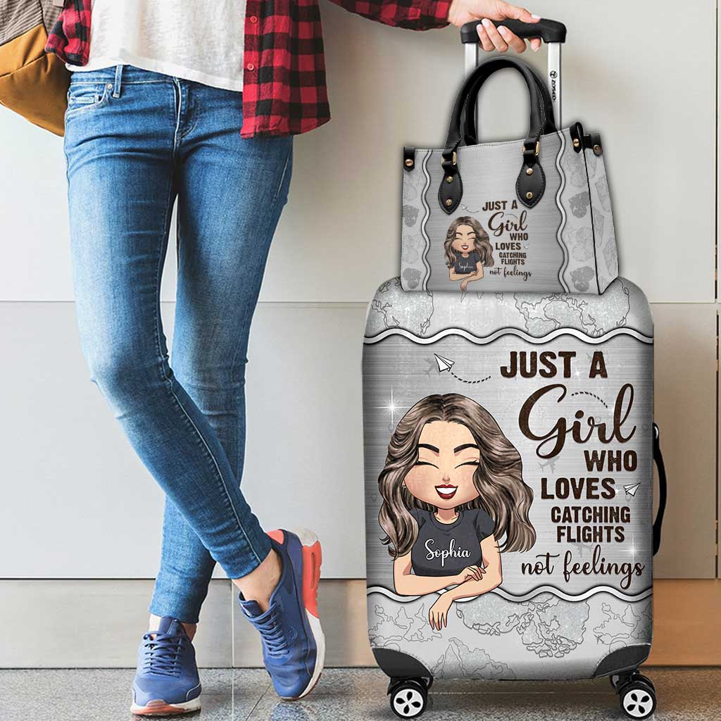 Just A Girl – Personalisierte Reise-Handtasche und Gepäckhülle aus Leder
