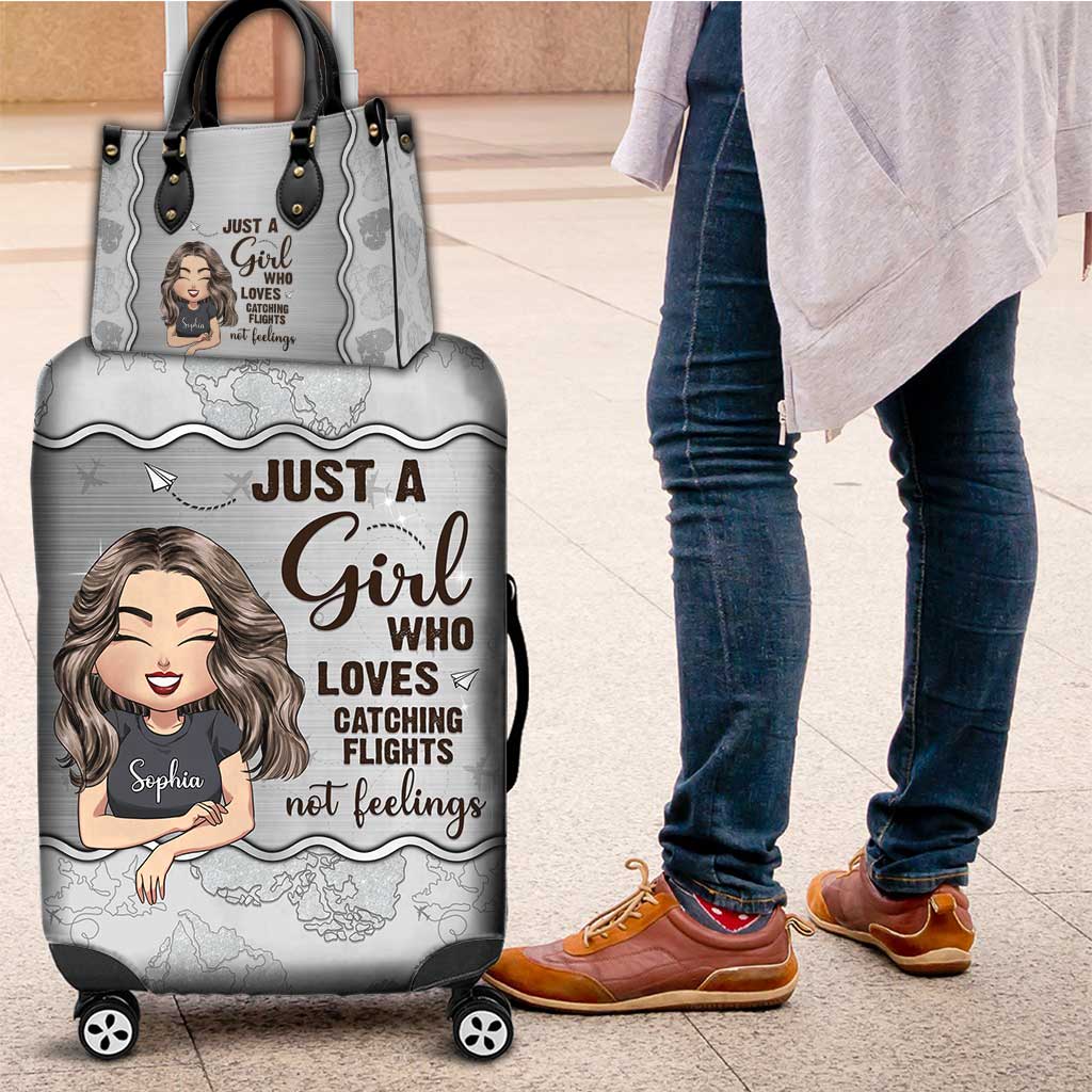Just A Girl – Personalisierte Reise-Handtasche und Gepäckhülle aus Leder