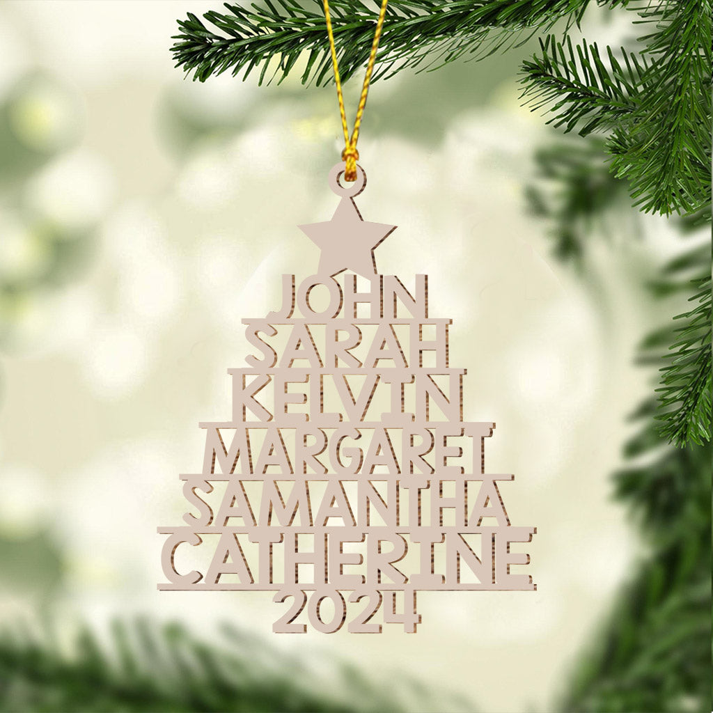 Weihnachtsbaum mit individuellem Namen – personalisierter Schmuck
