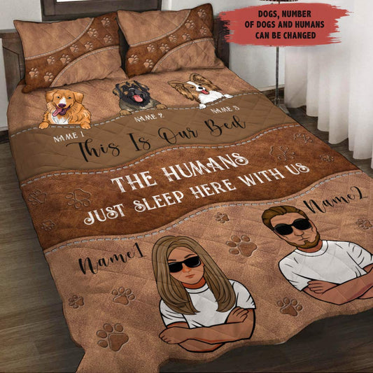 Das ist unser Bett, die Menschen schlafen nur hier mit uns – personalisiertes Hunde-Bettdecken-Set