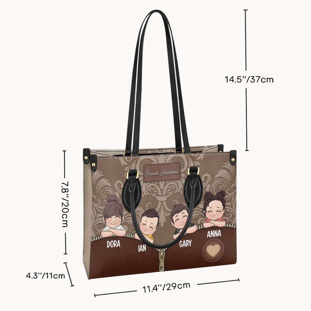 Gesegnete Oma – Personalisierte Oma-Lederhandtasche
