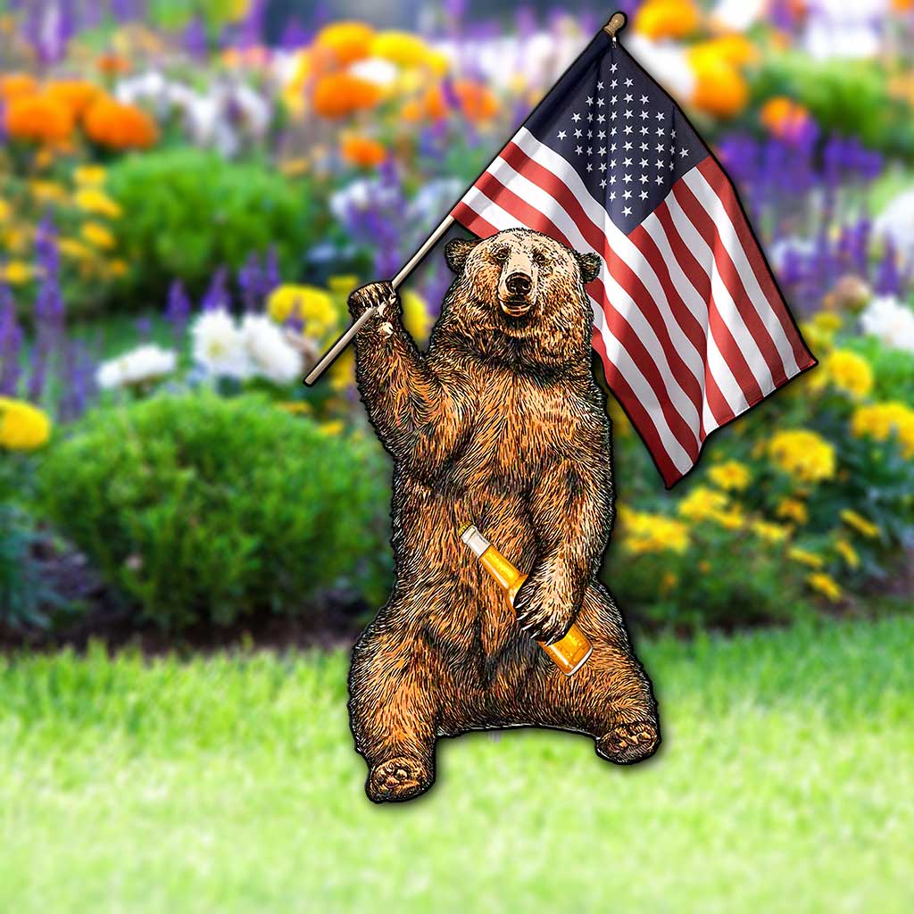 Wir aßen Menschen – Camping-Metallgartenkunst zum Unabhängigkeitstag