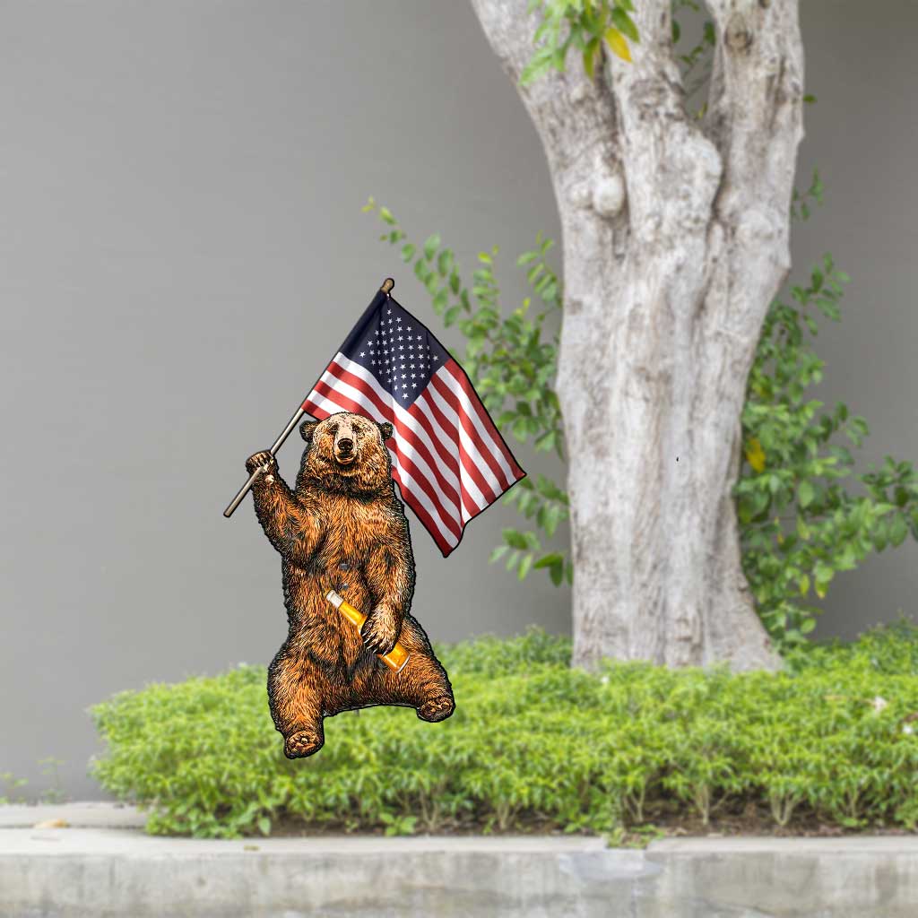 Wir aßen Menschen – Camping-Metallgartenkunst zum Unabhängigkeitstag