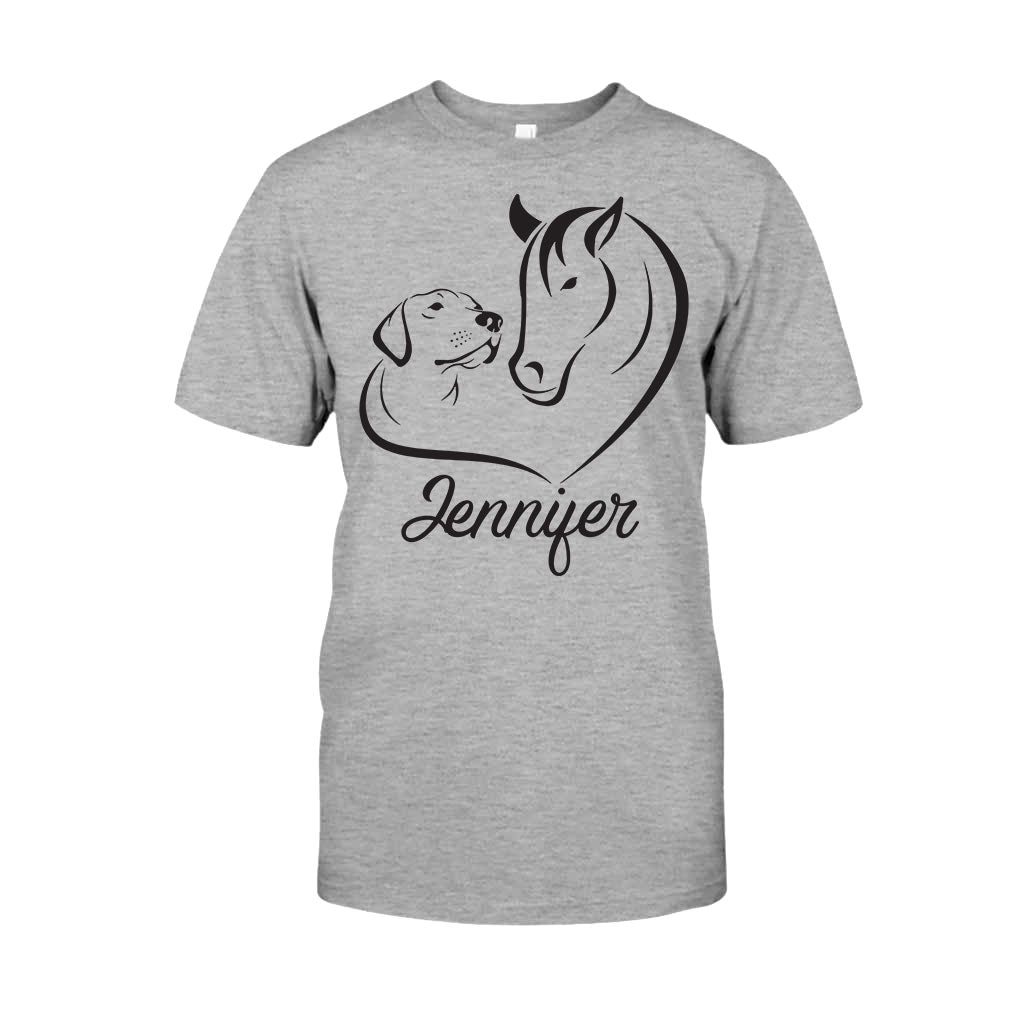 Pferd und Hund – Personalisiertes Pferde-T-Shirt und Hoodie
