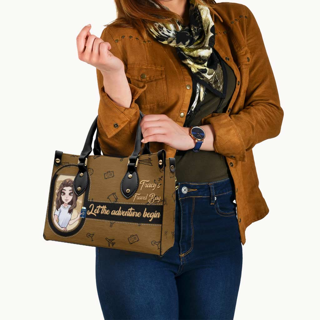 Die Reisetasche „Das Abenteuer beginnt“ – Personalisierte Reisehandtasche aus Leder