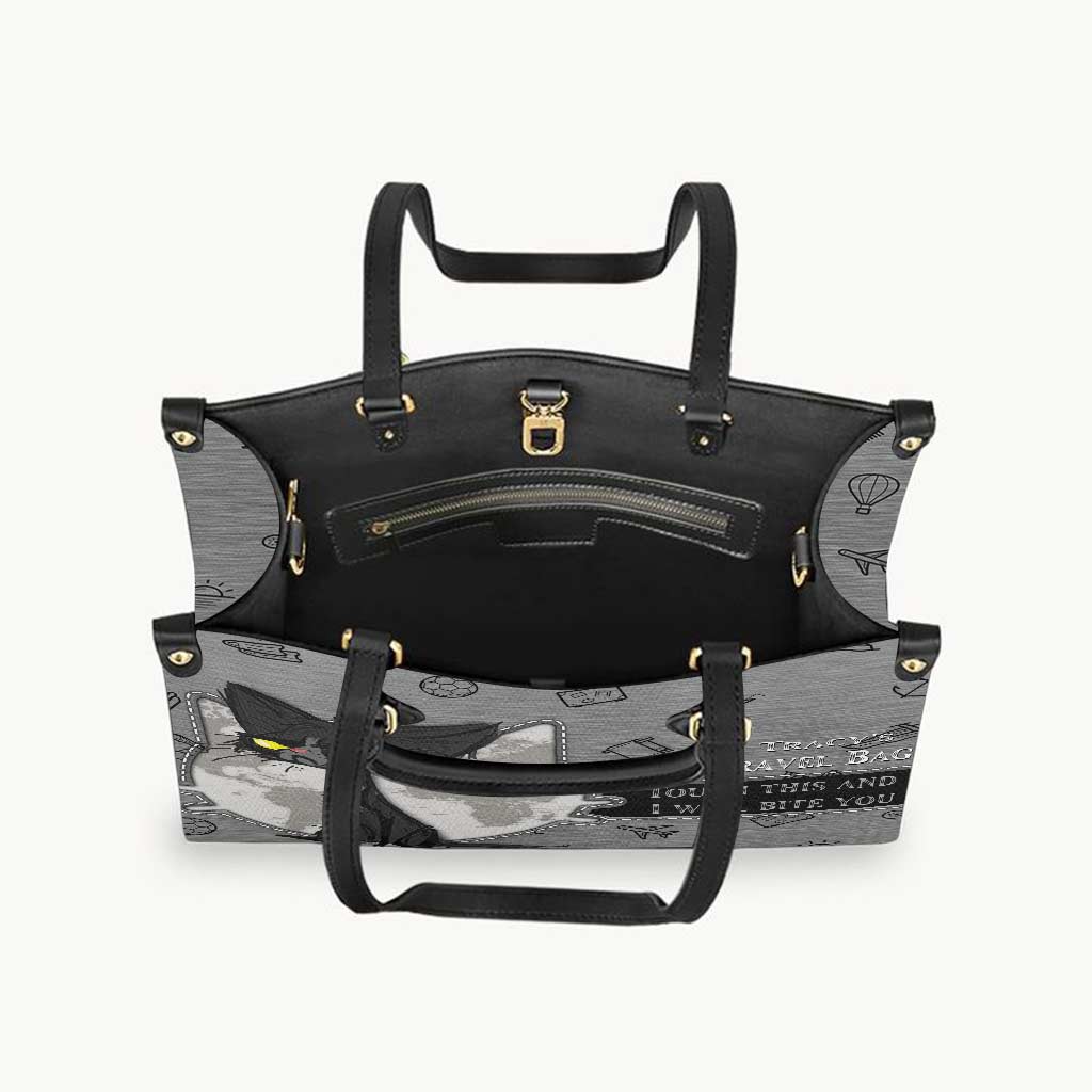 Berühr das und ich beiße dich – personalisierte Reisehandtasche aus Leder