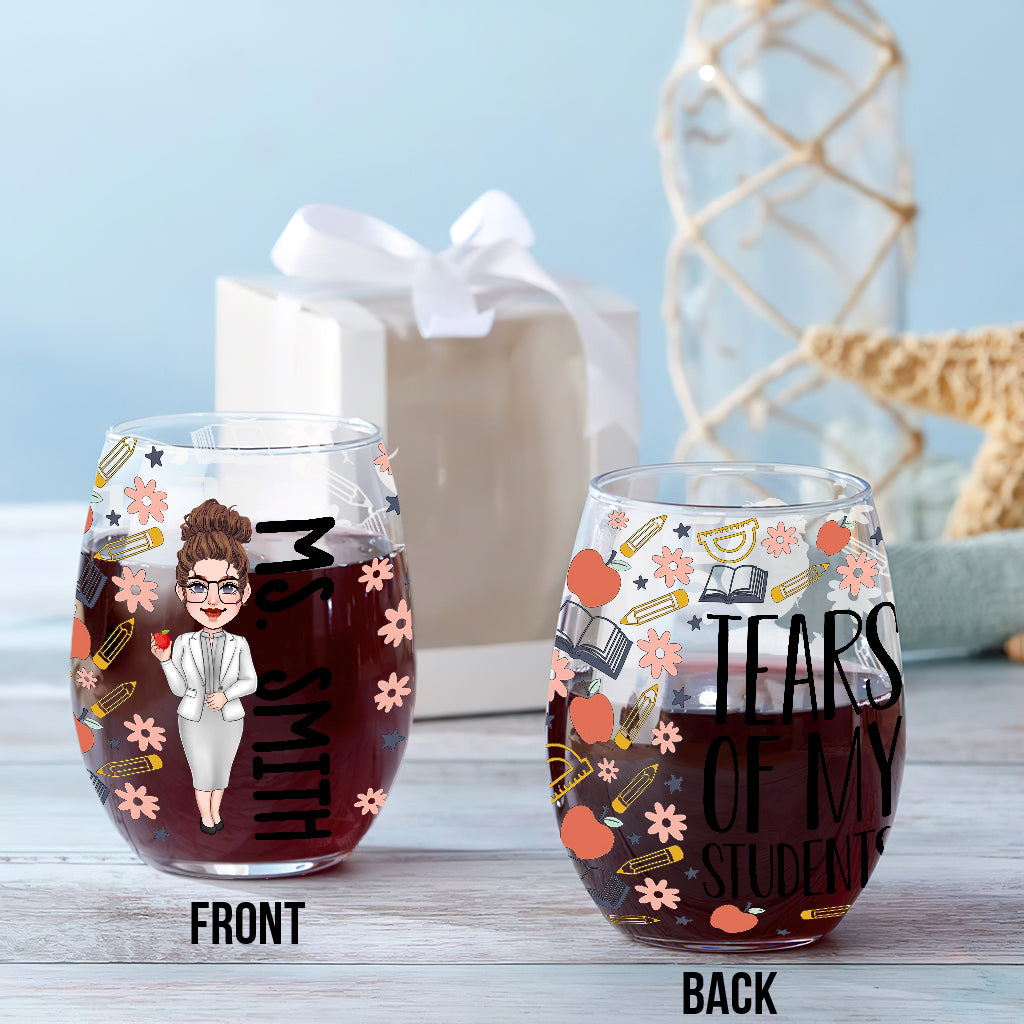 Tränen meiner Schüler – Personalisierte Lehrerin auf einem Weinglas