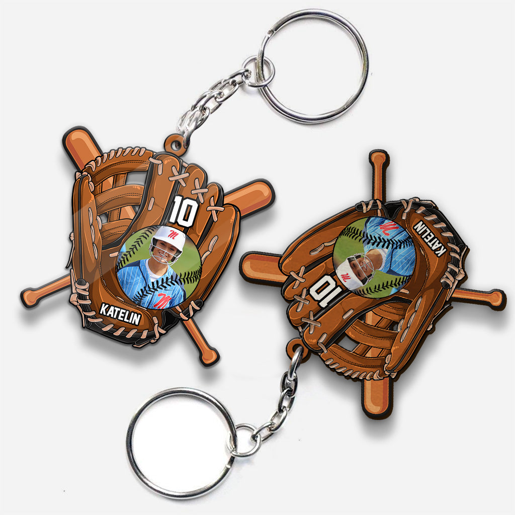 Spiel wie ein Mädchen, versuch mitzuhalten – Personalisierter Softball-Schlüsselanhänger