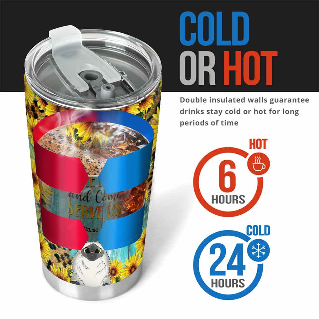 Stell den Kaffee weg und bedien uns! - Personalisierter Katzenbecher