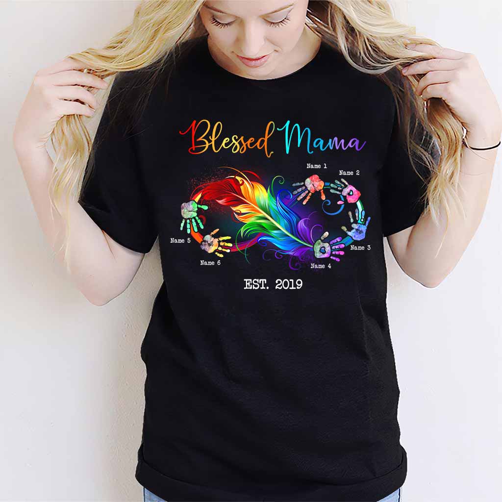 Gesegnete Mama – Geschenk für Mama und Oma – Personalisiertes T-Shirt und Hoodie