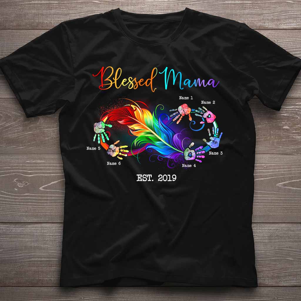 Gesegnete Mama – Geschenk für Mama und Oma – Personalisiertes T-Shirt und Hoodie