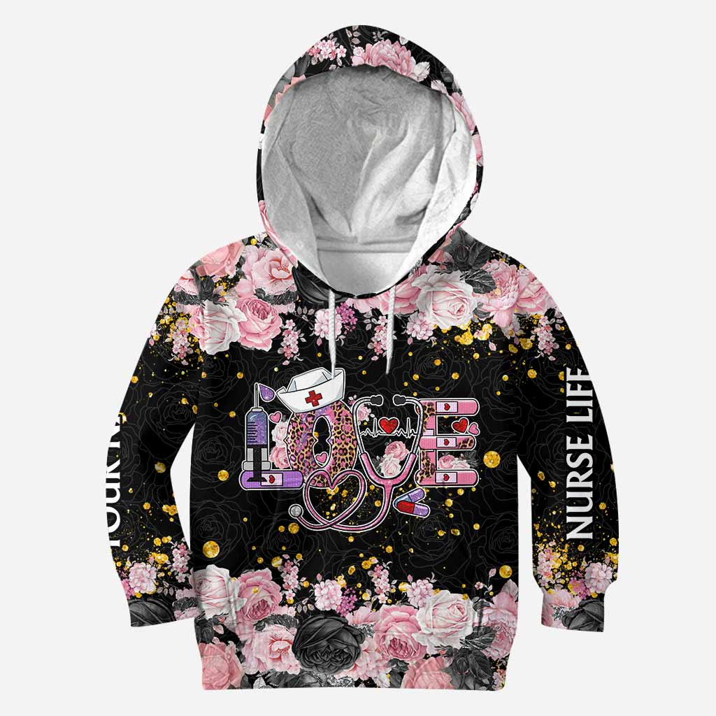 Liebe zum Pflegen – Schwarz-Rosa – Personalisierter Krankenschwester-Hoodie und Leggings