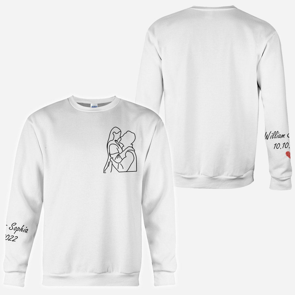 Individuelle Strichzeichnungen als Porträts – Personalisiertes T-Shirt mit Ehepaar-Motiv