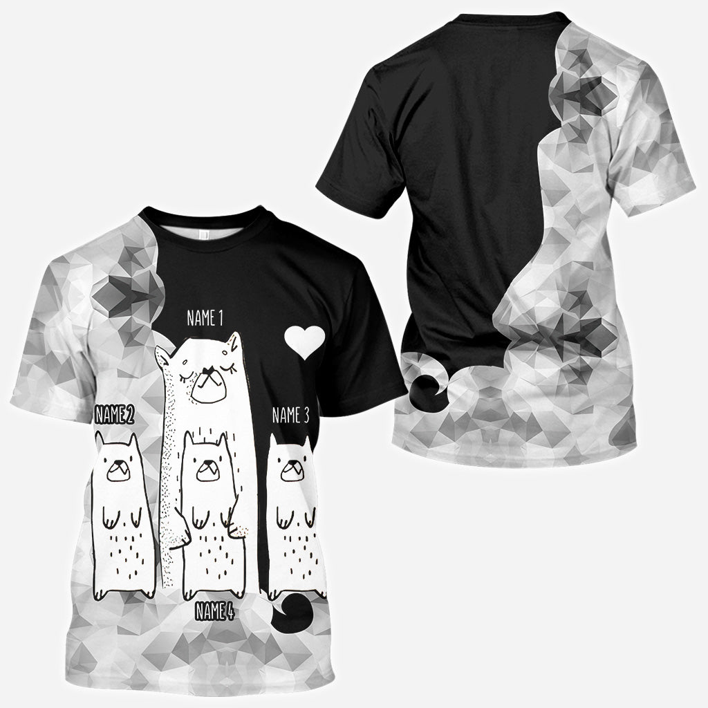 Mama Bär – Personalisiertes Muttertags-T-Shirt und Hoodie mit dem Aufdruck „Mama All Over“.