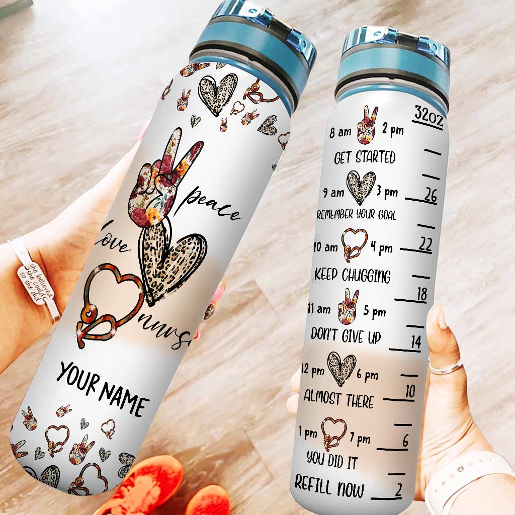 Peace Love Nurse – Personalisierte Trinkflasche für Krankenschwestern mit Tracker