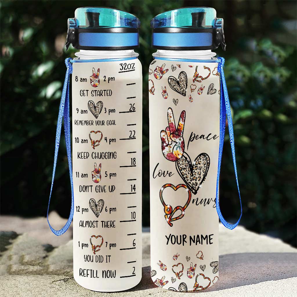 Peace Love Nurse – Personalisierte Trinkflasche für Krankenschwestern mit Tracker