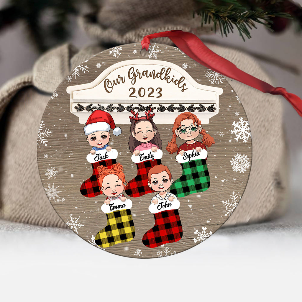 Unsere Enkelkinder 2023 – Personalisierter Oma-Weihnachtsbaumschmuck