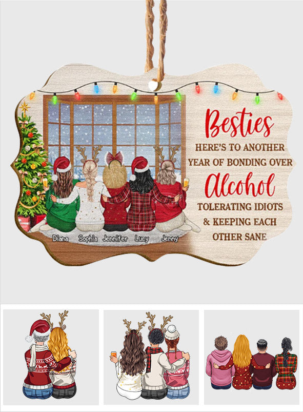 Auf ein weiteres Jahr voller Freundschaft und gemeinsamer Drinks – personalisierter Freundschafts-Weihnachtsbaumschmuck (beidseitig bedruckt)