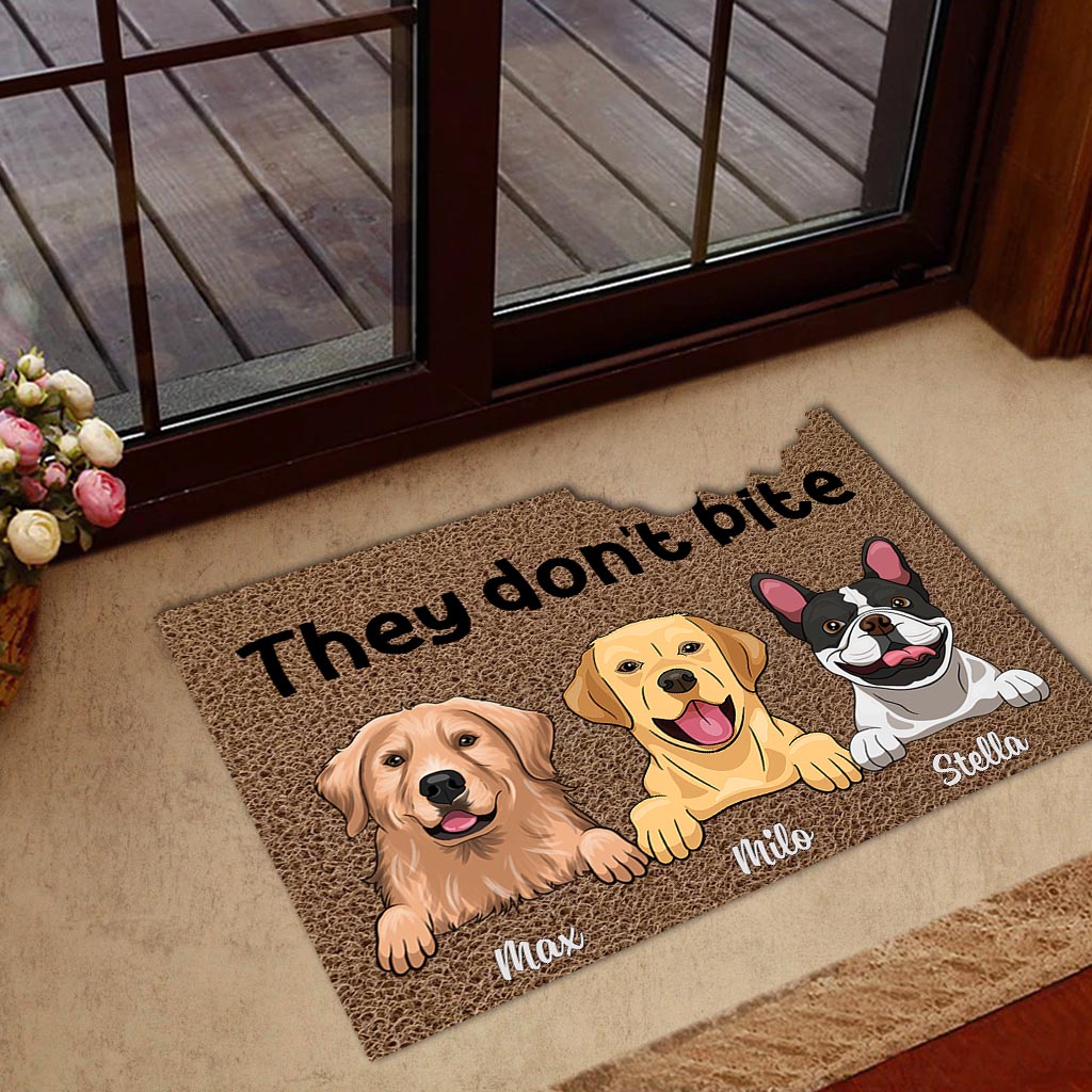 Vorsicht vor Hunden – Personalisierte Fußmatte in Hundeform