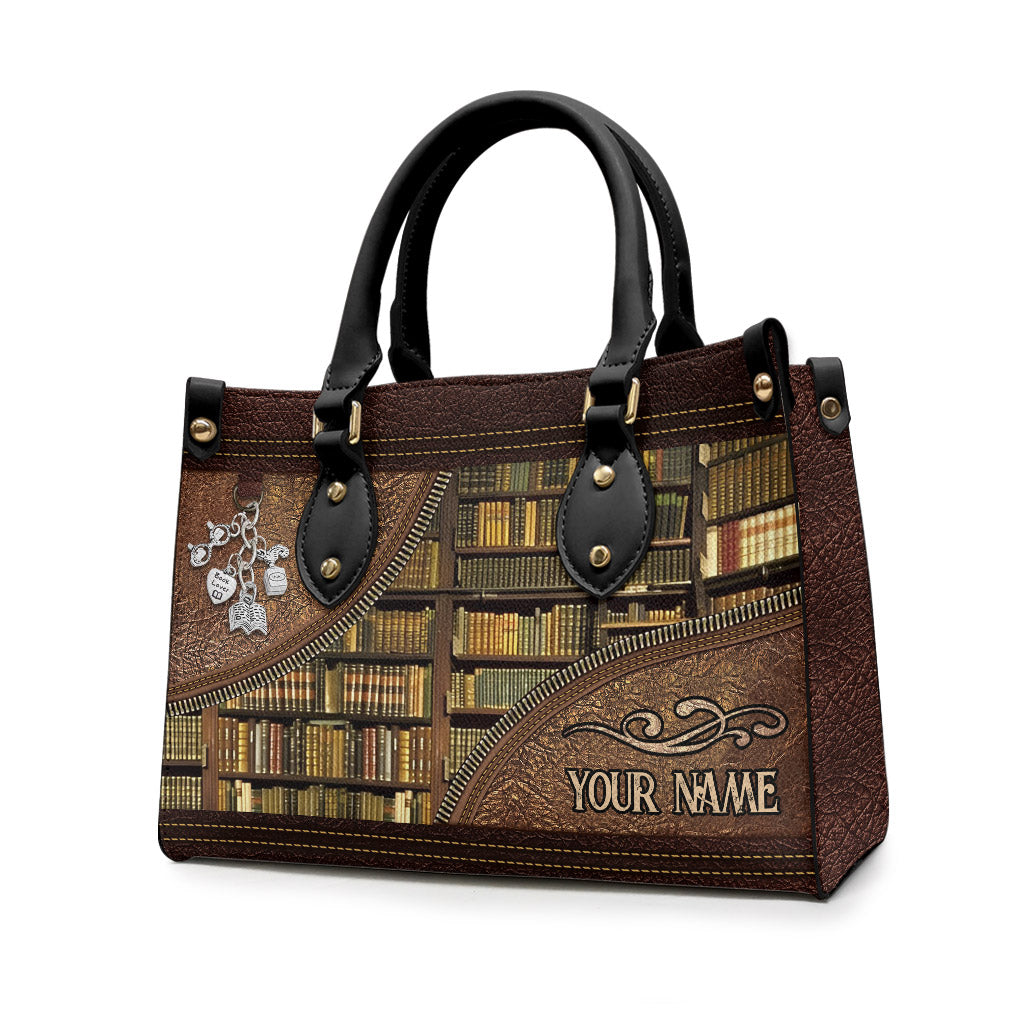 Bibliothek – Personalisierte Lederhandtasche im Bibliothekarinnen-Stil