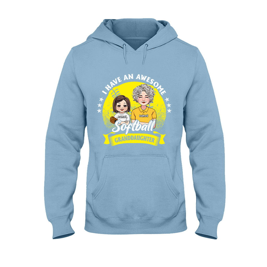Tolle Softball-Enkelin – personalisiertes Softball-T-Shirt und Hoodie