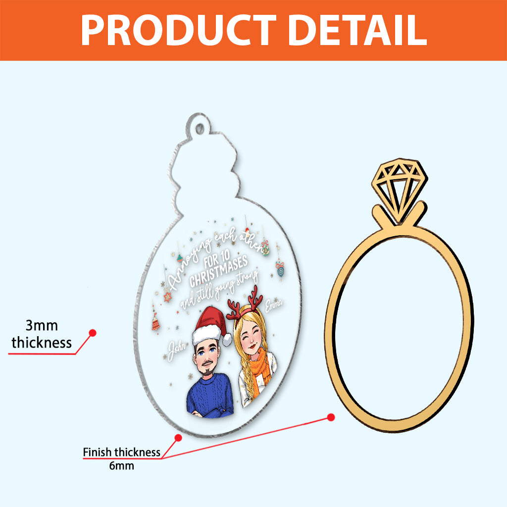 Sich zehn Weihnachten lang gegenseitig ärgern – Personalisierter zweilagiger Weihnachtsschmuck für Ehepaare